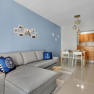 With Pool And Rooftop Next To Downtown Pc Apartamento